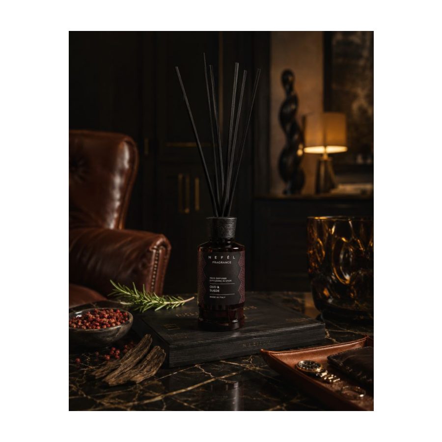 Nefel difuzor dišav s palčkami Oud & Suede 250 ml